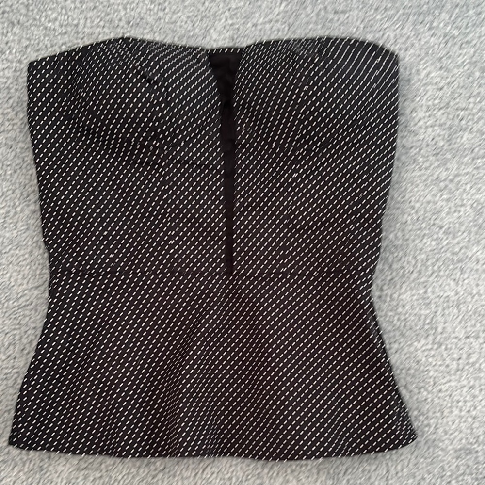 XOXO Black and White Strapless Top